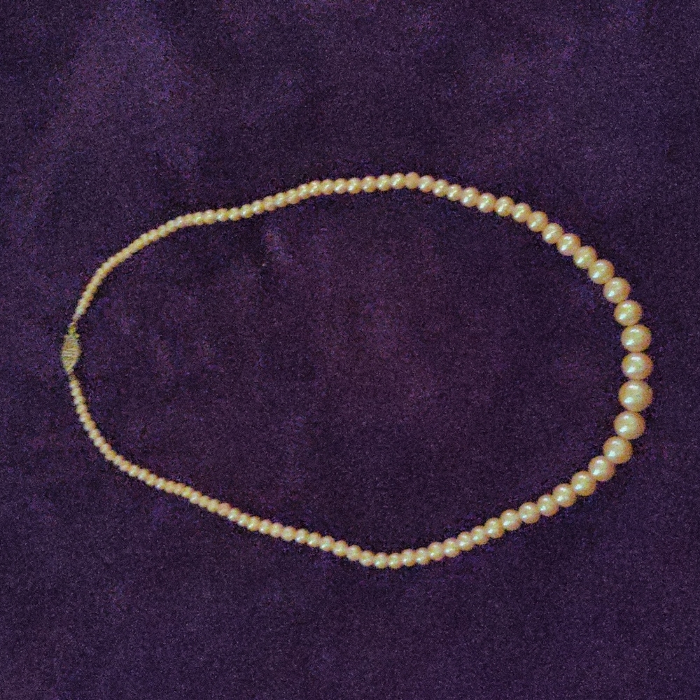 Vintage Cream Pearl necklace